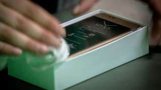 Covid-19 Can Live on Smartphone Screens for Up to 28 Days, Researchers Find